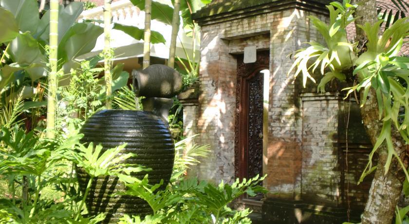 Mina Pelasa Hotel Legian Exteriör bild