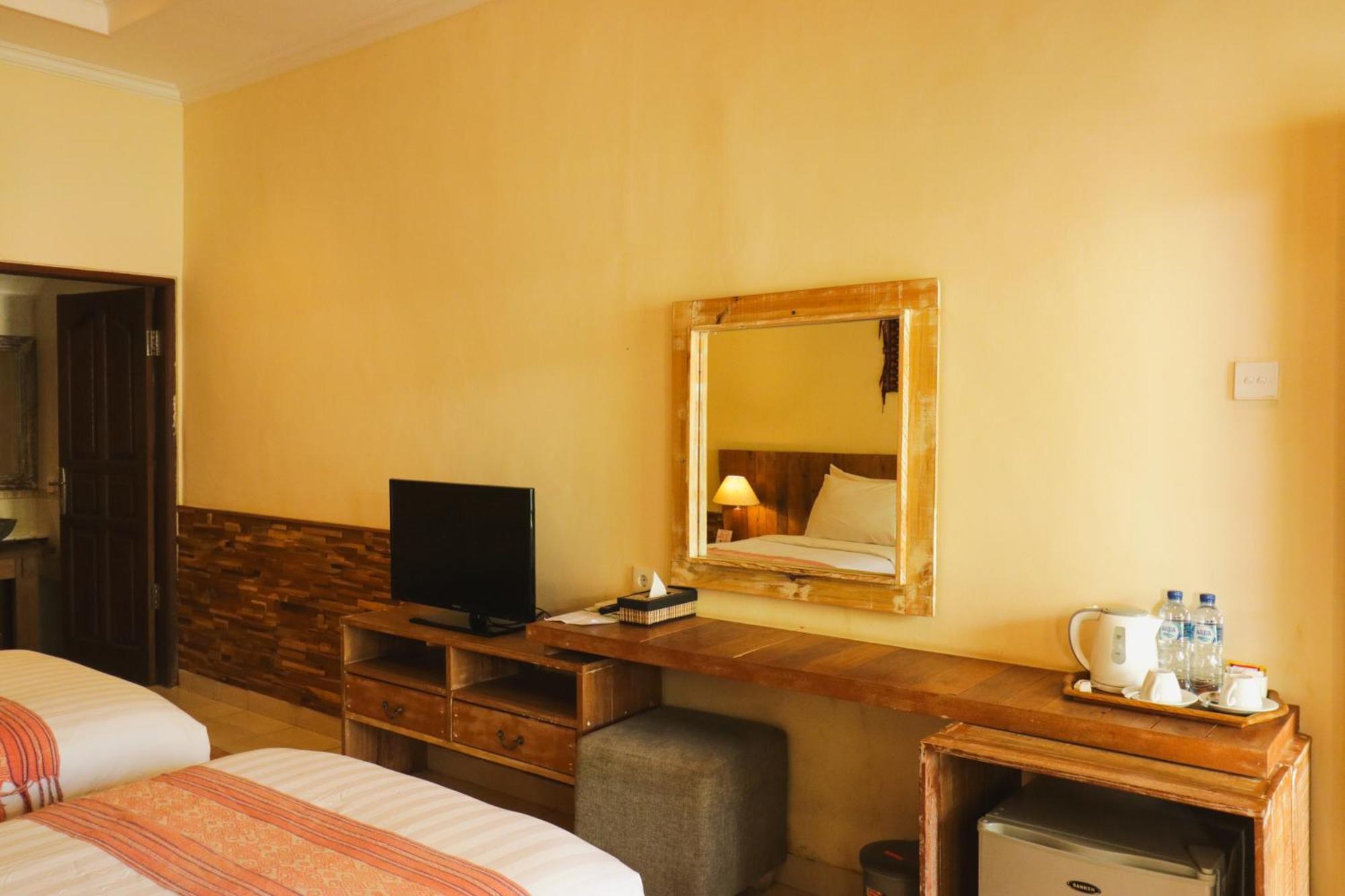 Mina Pelasa Hotel Legian Exteriör bild