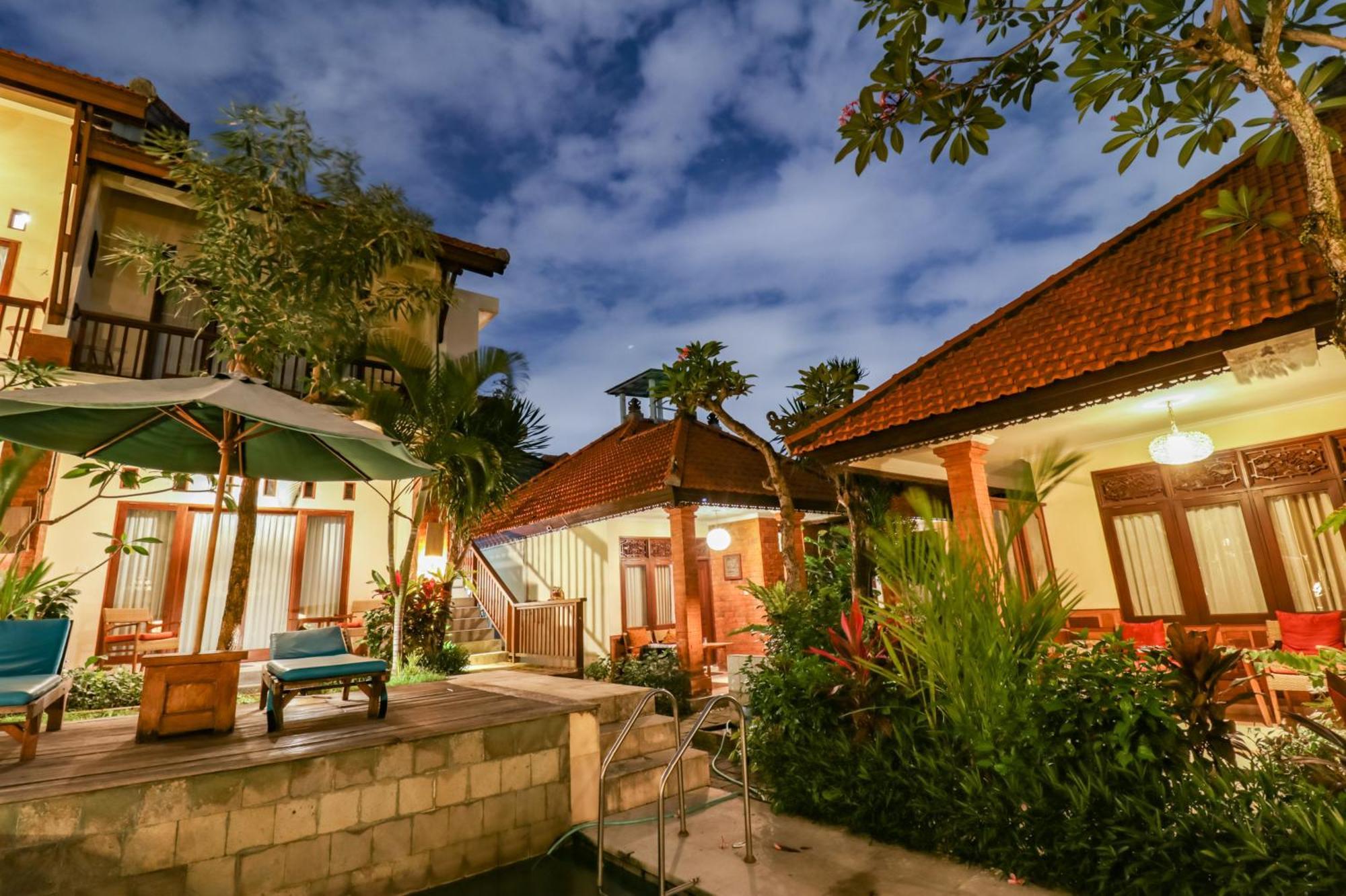 Mina Pelasa Hotel Legian Exteriör bild