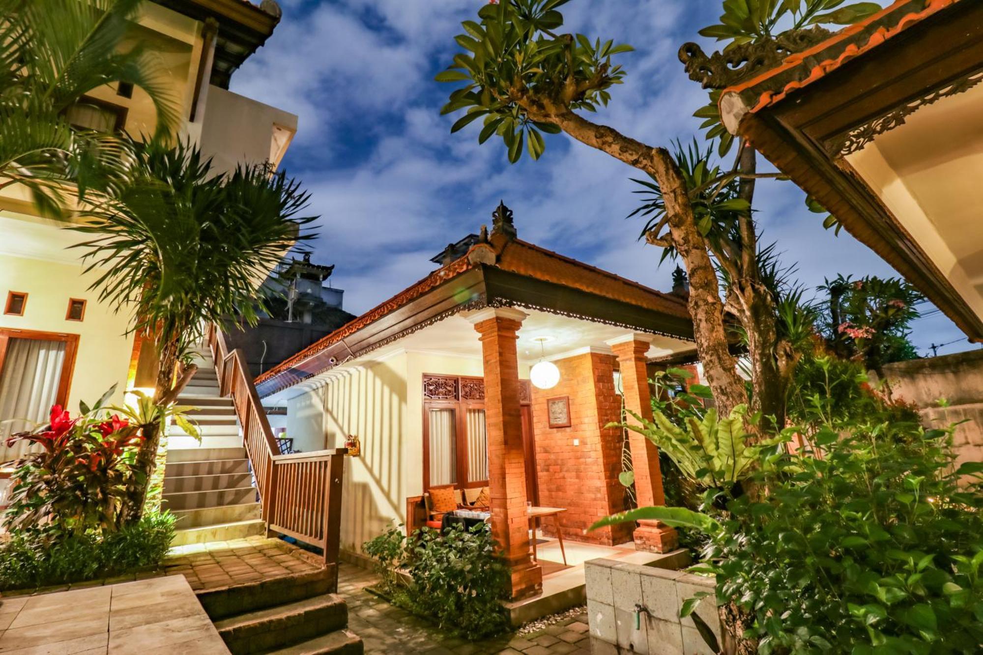 Mina Pelasa Hotel Legian Exteriör bild