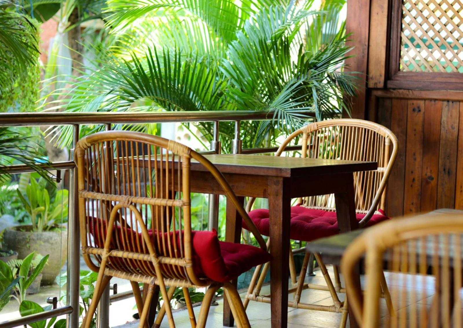 Mina Pelasa Hotel Legian Exteriör bild