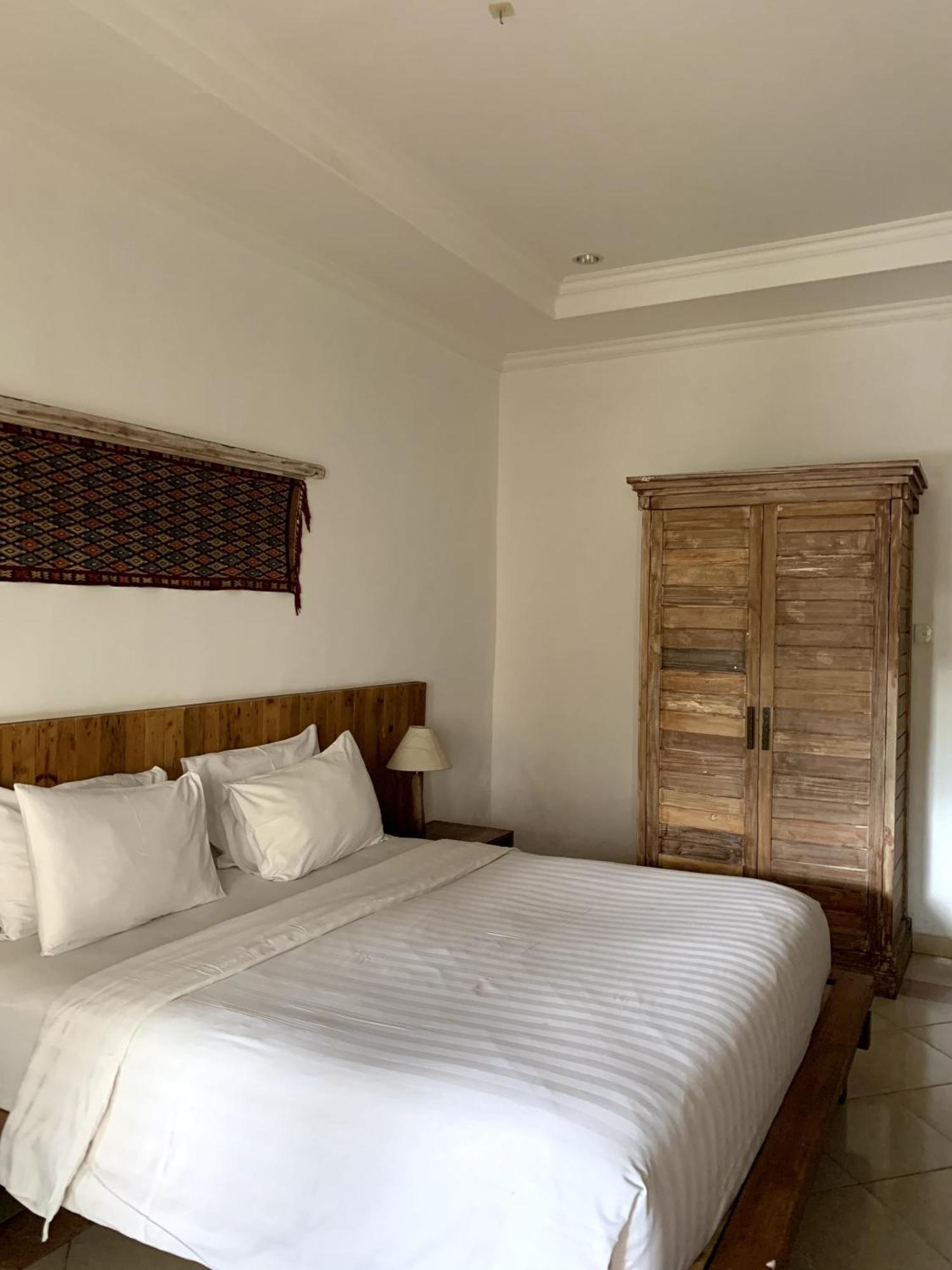 Mina Pelasa Hotel Legian Exteriör bild