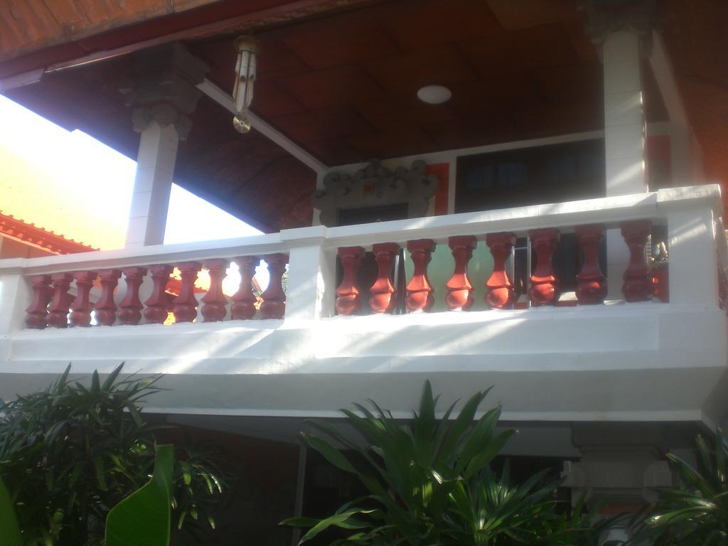 Mina Pelasa Hotel Legian Rum bild