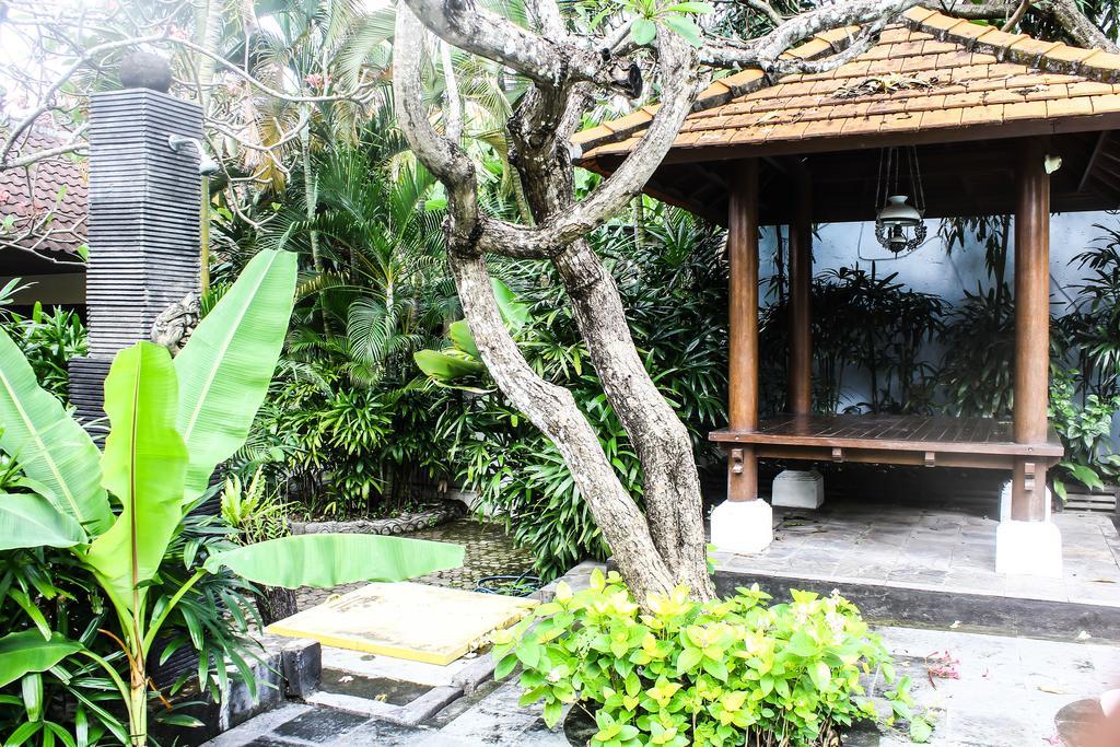 Mina Pelasa Hotel Legian Exteriör bild