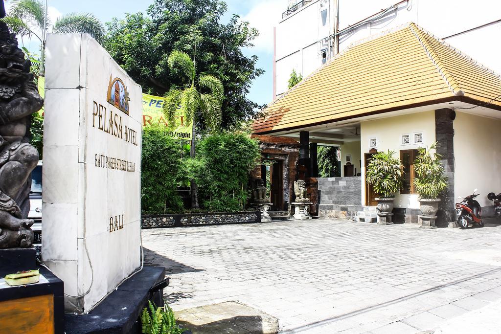 Mina Pelasa Hotel Legian Exteriör bild