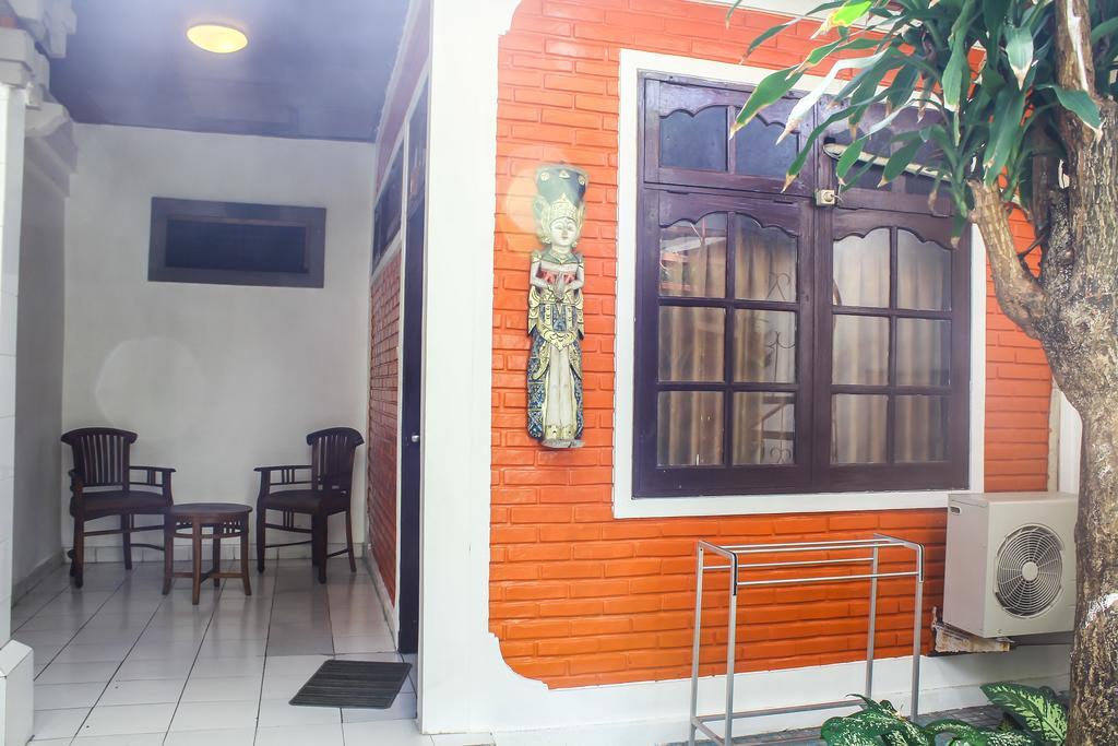 Mina Pelasa Hotel Legian Exteriör bild