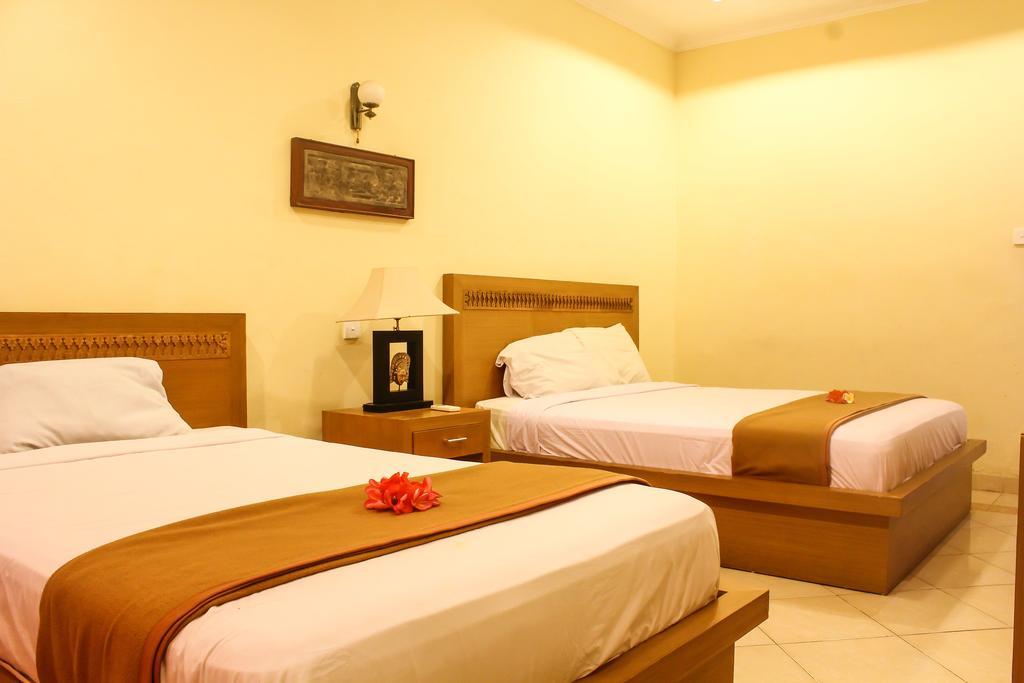 Mina Pelasa Hotel Legian Exteriör bild