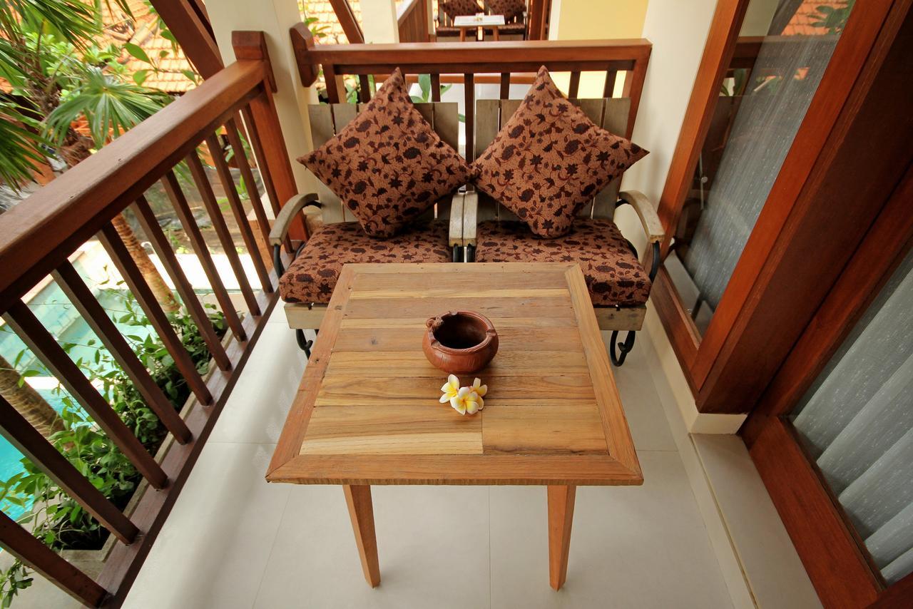 Mina Pelasa Hotel Legian Exteriör bild